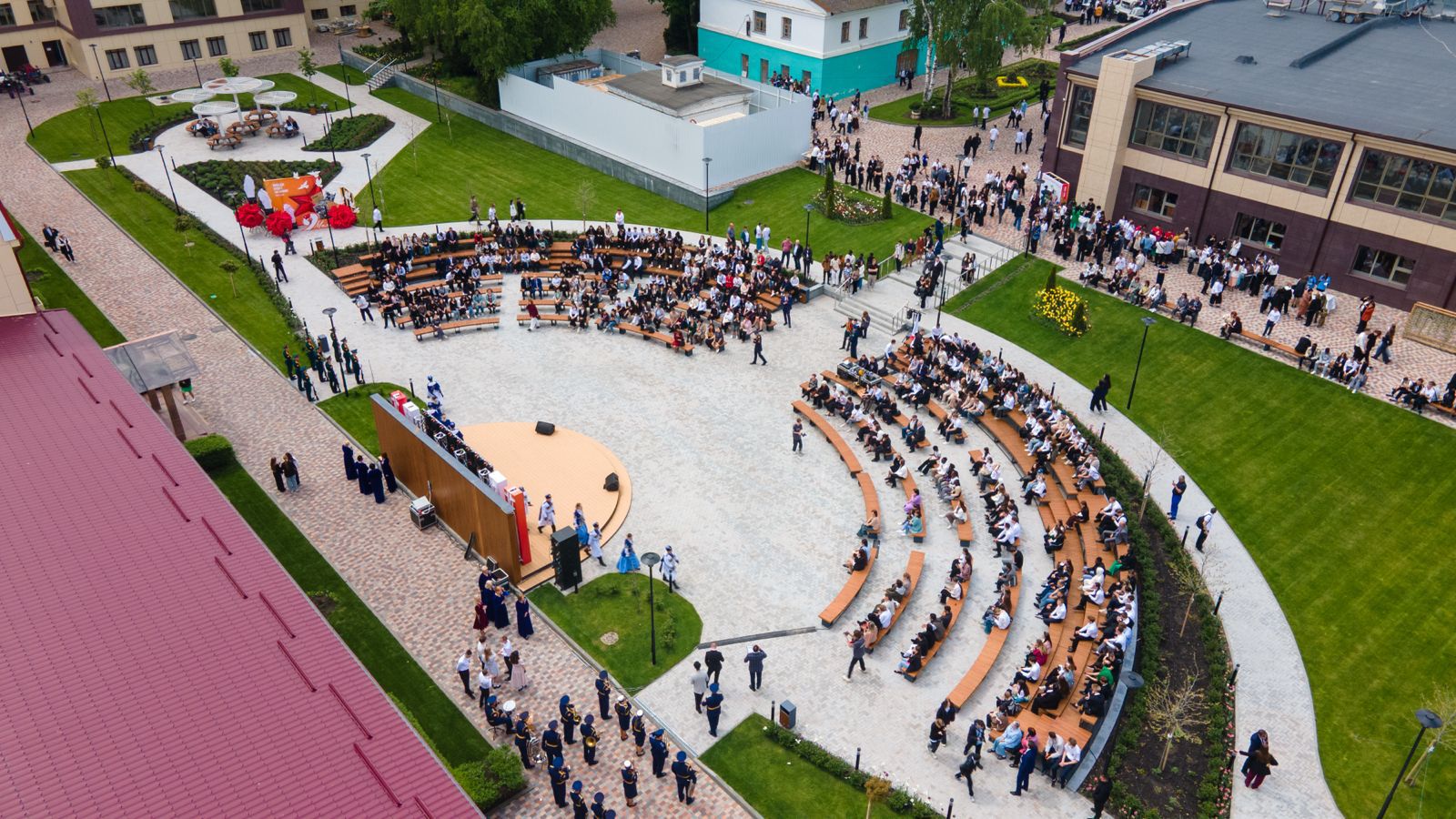 Молодежный сквер