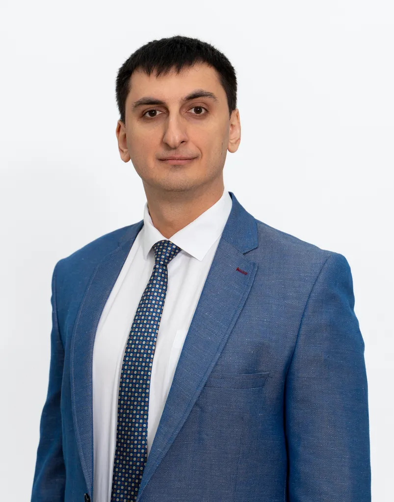 Омаров Руслан Сафербегович